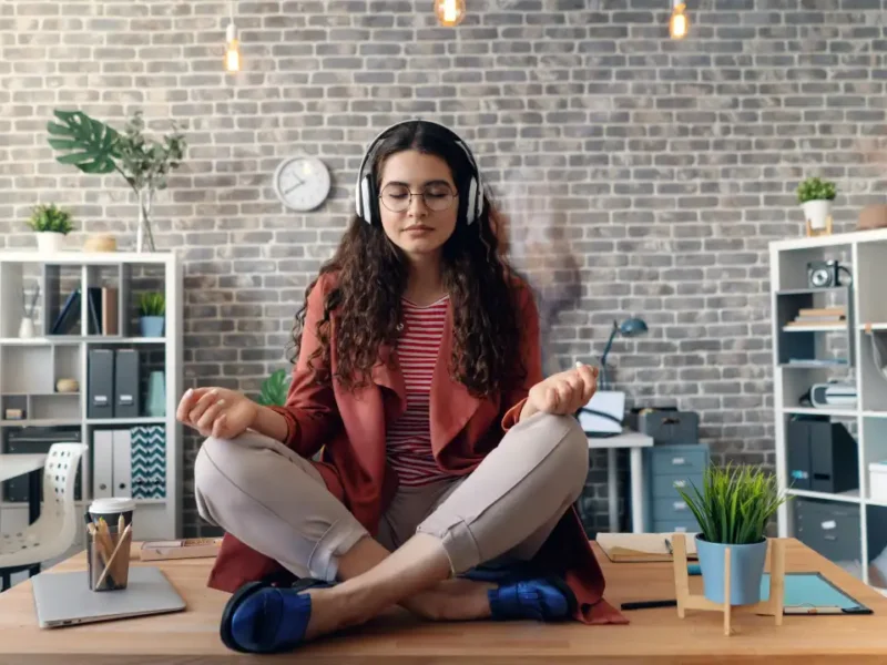 best time of day to meditate, meditation for sleep, healthy meditation habits, meditation benefits,